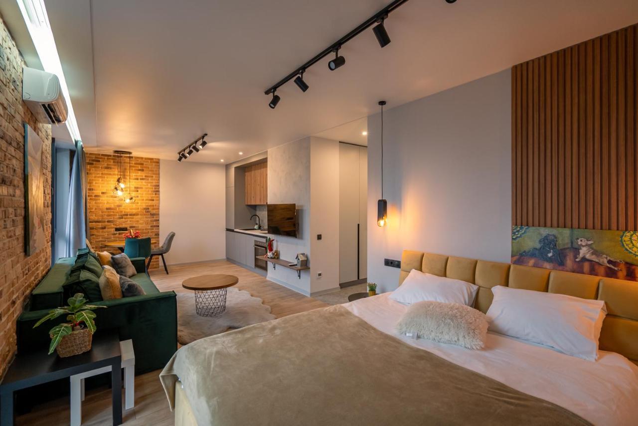 Slavutich Ecoloft Studios Киев Екстериор снимка