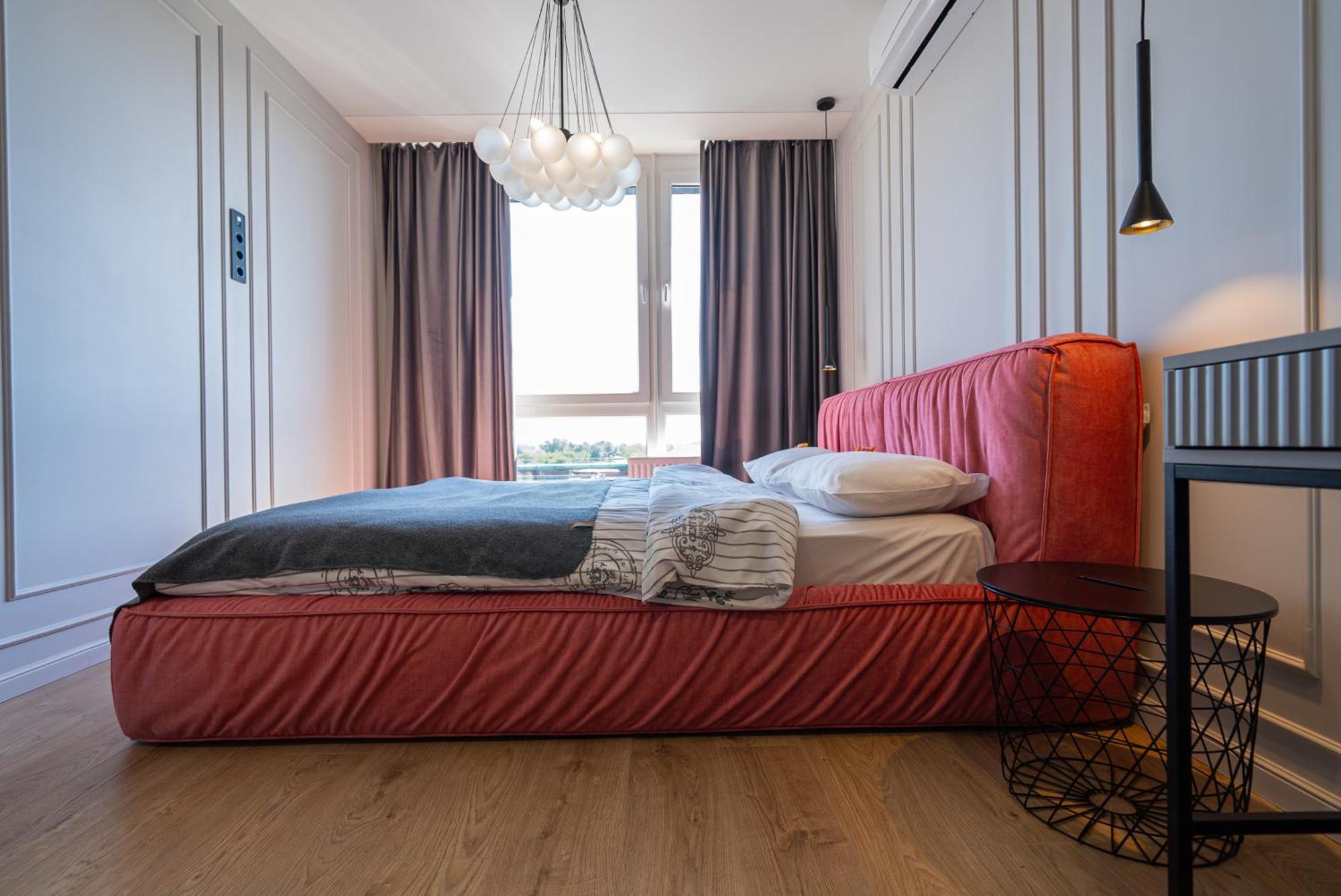 Slavutich Ecoloft Studios Киев Екстериор снимка